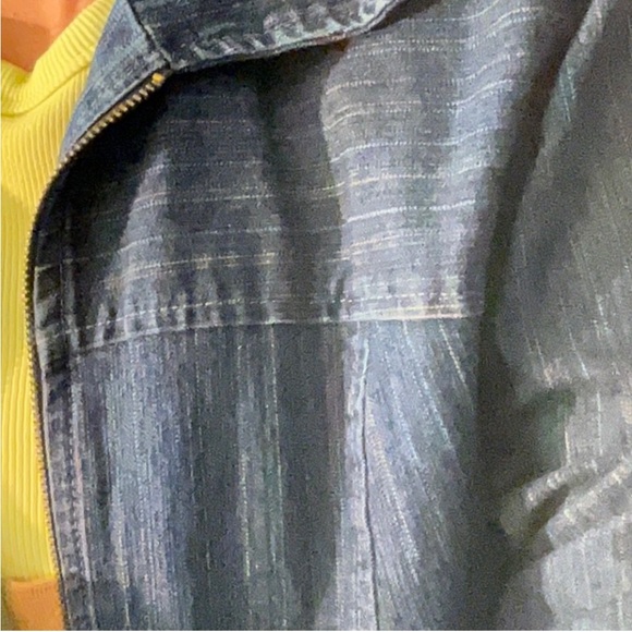 💙Sport Collection Striped Jean Jacket - Picture 4 of 5